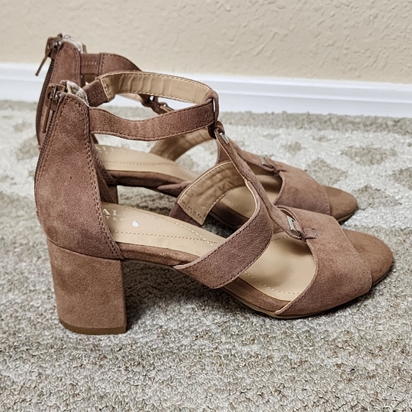 Alfani Elianaa Step 'N Flex Suede Dress Sandals - Picture 4 of 8
